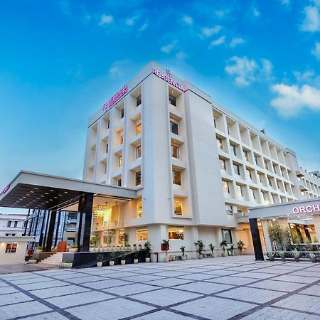 Regenta Dehradun By Royal Orchid Hotels Limited Exteriér fotografie