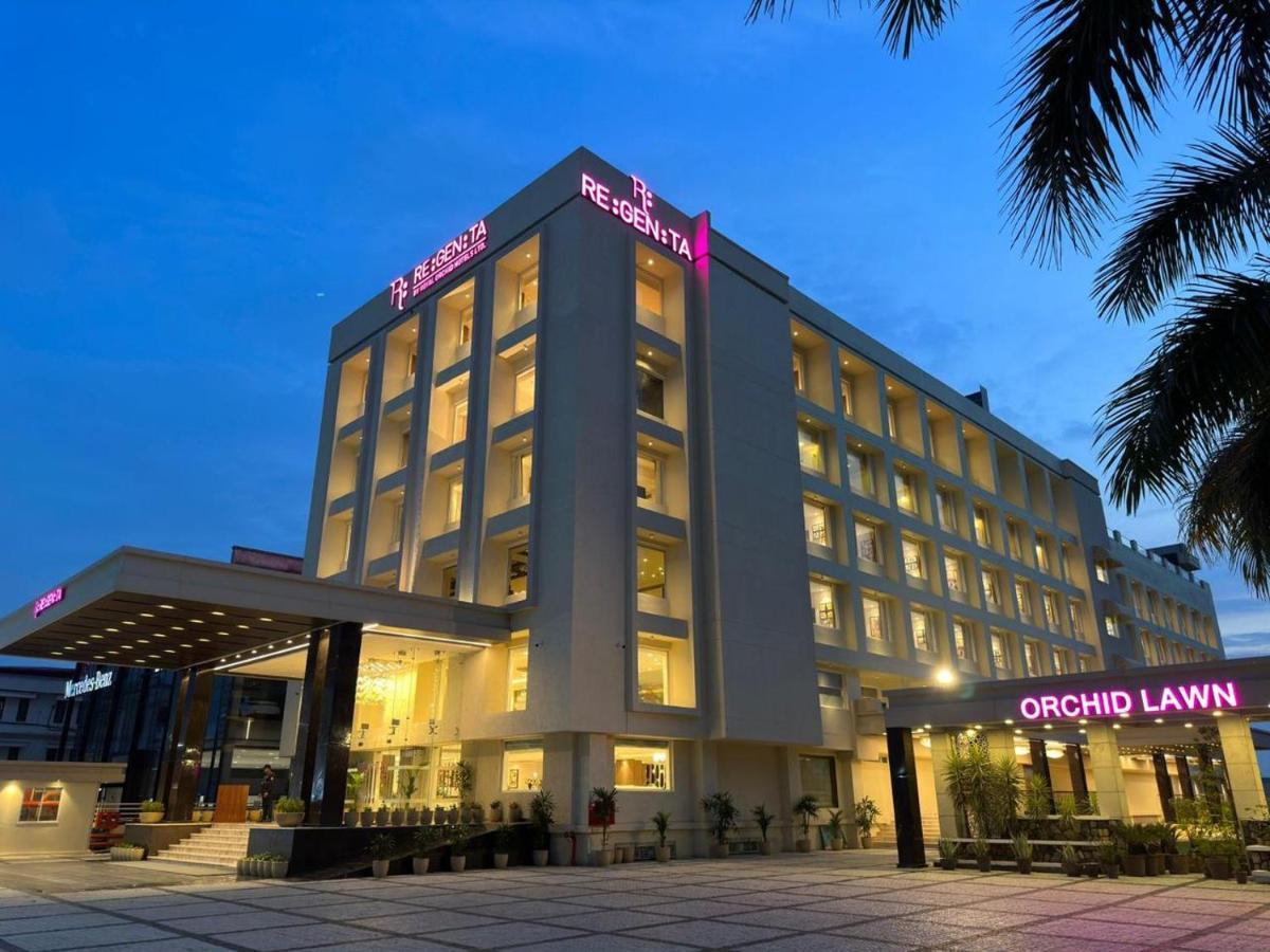 Regenta Dehradun By Royal Orchid Hotels Limited Exteriér fotografie