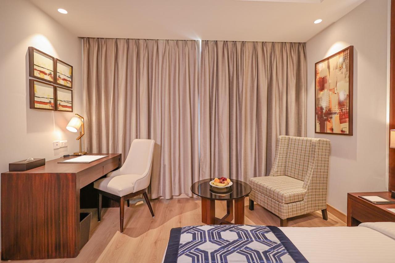 Regenta Dehradun By Royal Orchid Hotels Limited Exteriér fotografie