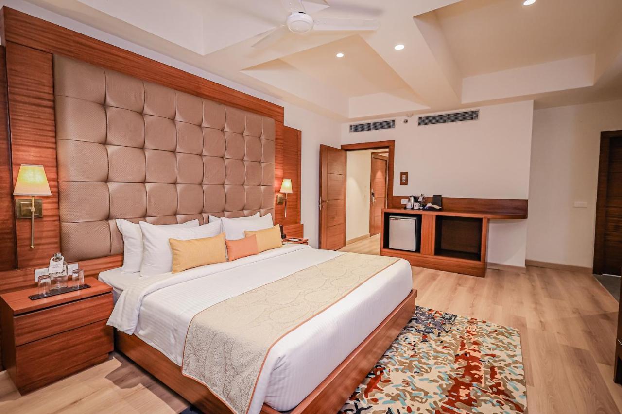 Regenta Dehradun By Royal Orchid Hotels Limited Exteriér fotografie