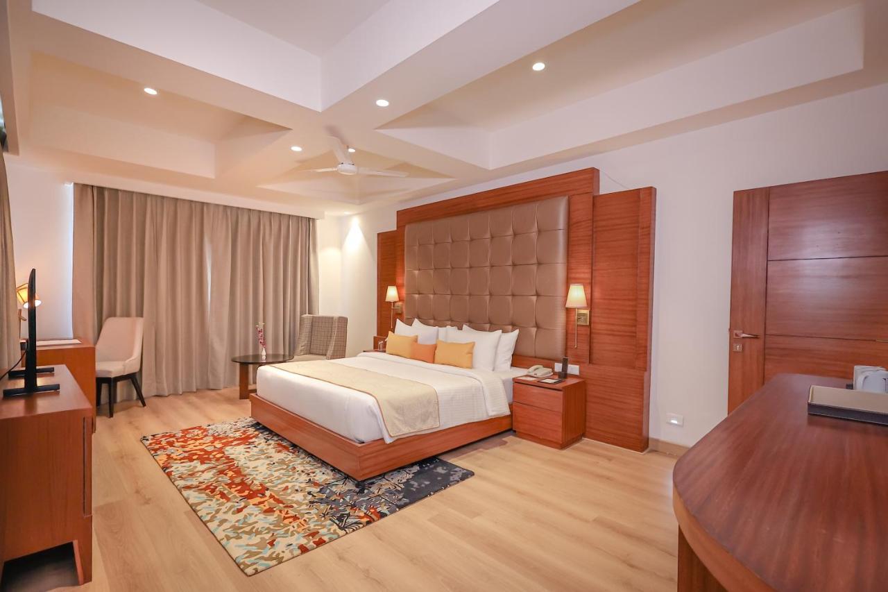Regenta Dehradun By Royal Orchid Hotels Limited Exteriér fotografie