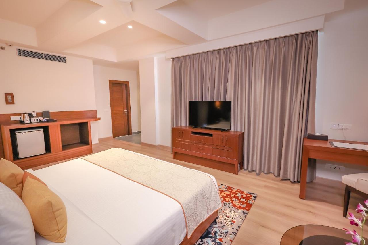 Regenta Dehradun By Royal Orchid Hotels Limited Exteriér fotografie