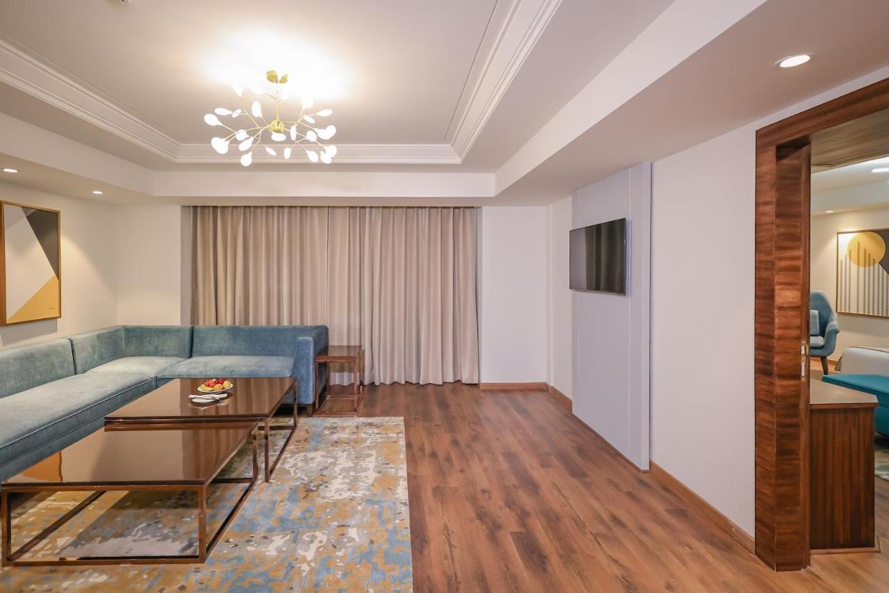 Regenta Dehradun By Royal Orchid Hotels Limited Exteriér fotografie
